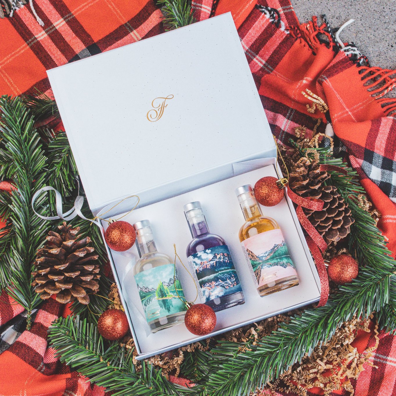 Holidays Fairmont Mountain Signature Series Banff Lake Louise Jasper Wild Life Distillery Craft Cocktails To Go